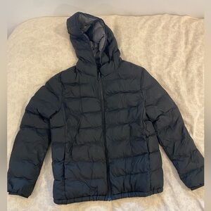 Uniqlo Men's Black Hooded Puffer Jacket